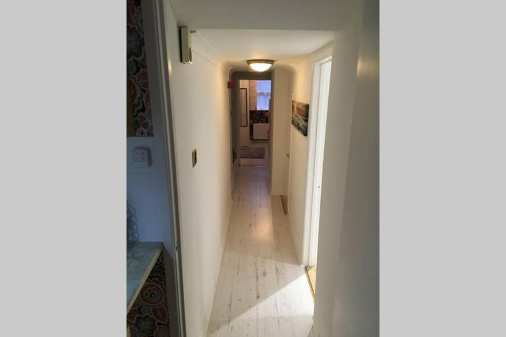 Cathedral Apartment Derry Extérieur photo